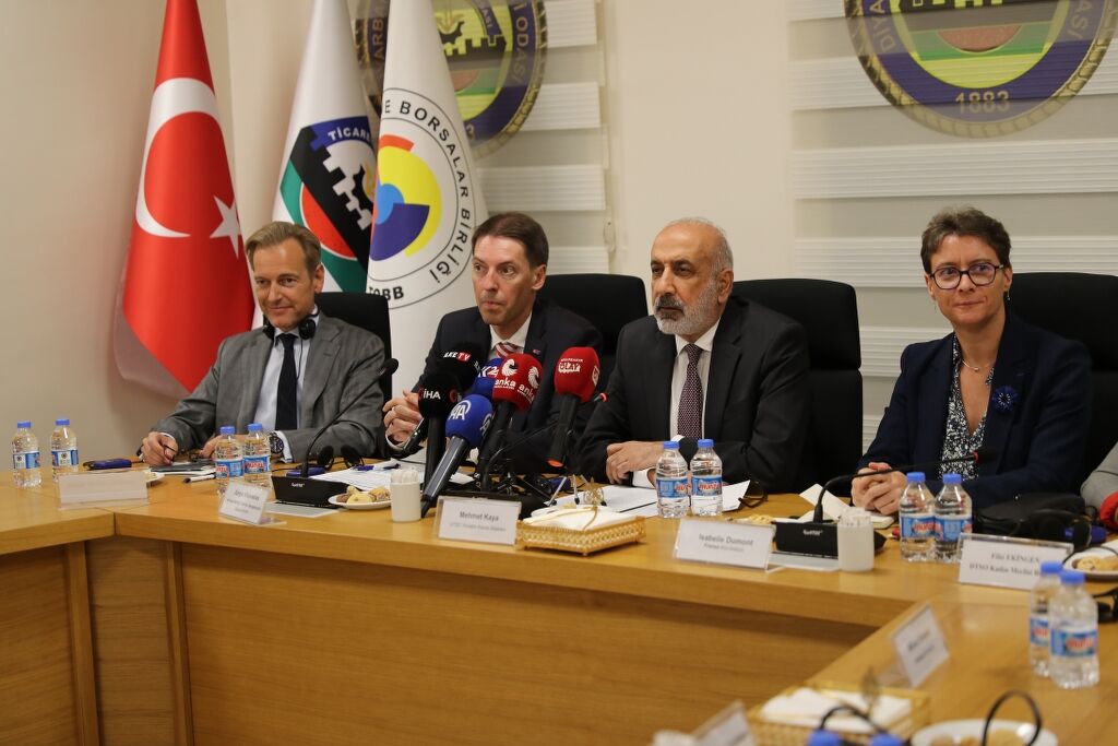 Ab Türkiye Delegasyonu Maslahatgüzarı Vilcinskas, Diyarbakır'da Ziyaretlerde Bulundu (5) 1024X683