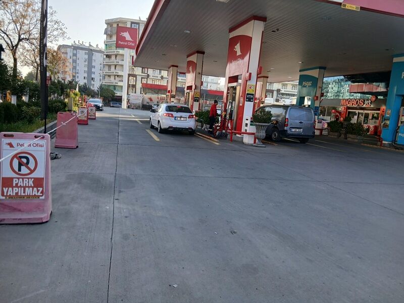Akaryakit İstasyonu