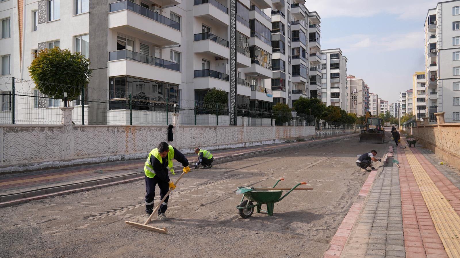 Bağlar Belediyesi’nden Vatandaş Odaklı Yol Düzenleme Çalışması (6)