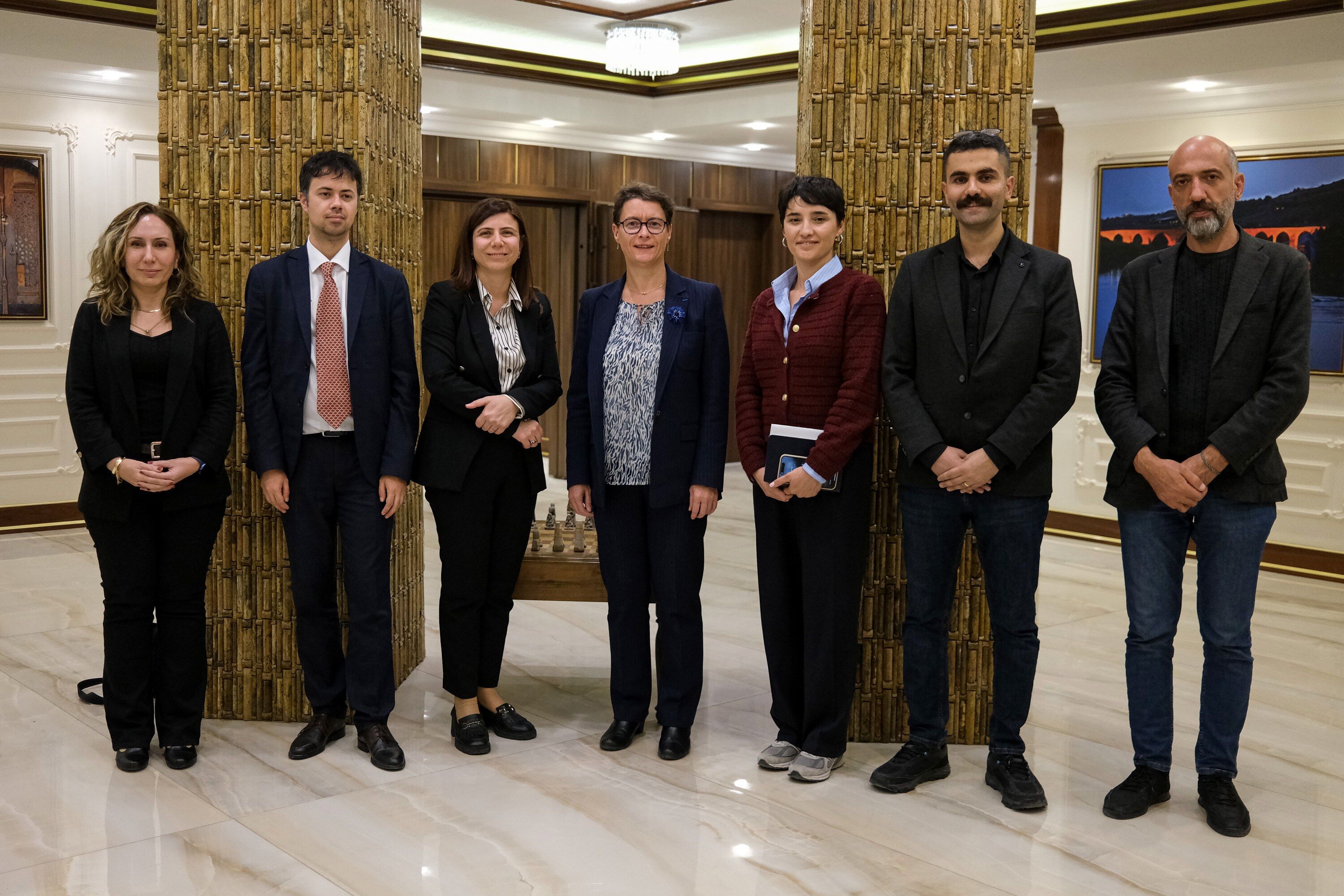 Diyarbakır’da Diplomasi Trafiği Fransız Heyet Belediyede (2)