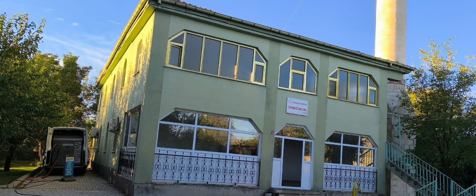 Kayapınar Belediyesi Köy Camilerinde Kapsamlı Temizlik Başlattı (2)