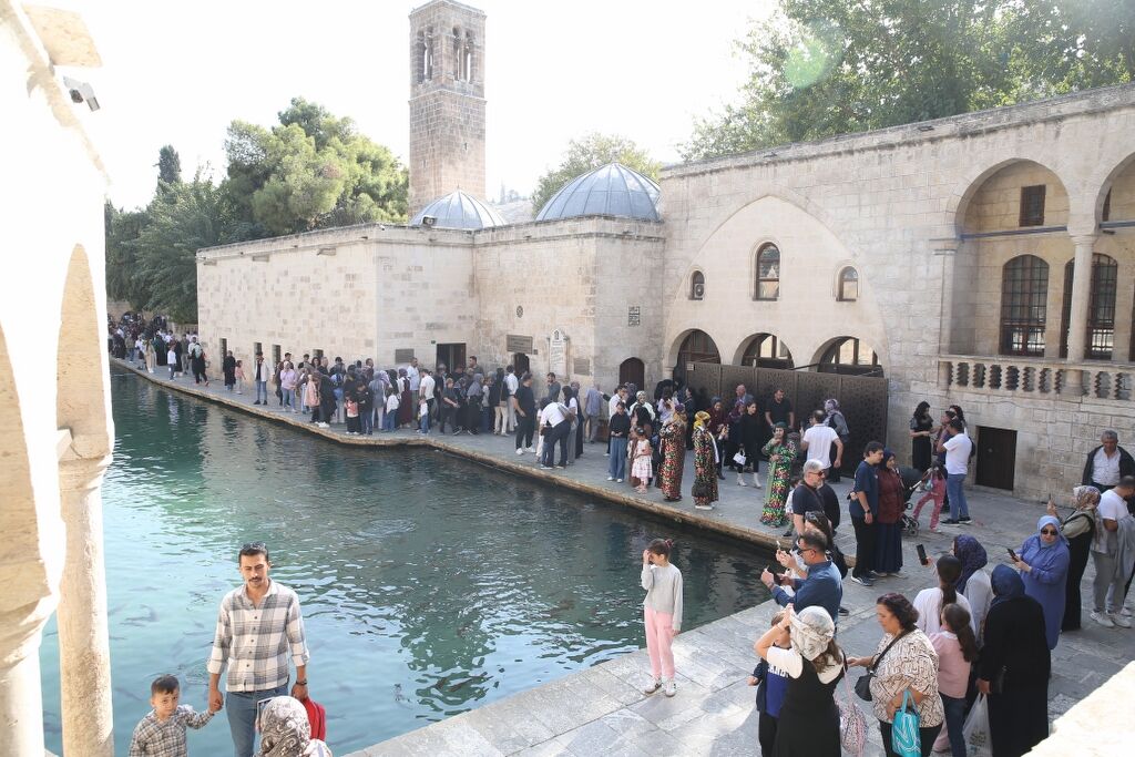 Tarihin Kalbinde Tatil Coşkusu Şanlıurfa’da Unutulmaz Manzara (2) 1024X683