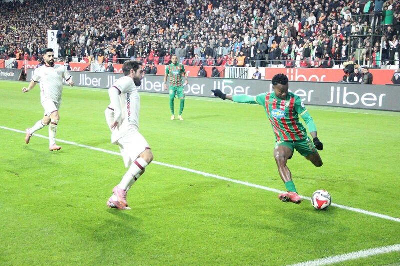 Amedspor Evinde Güldü