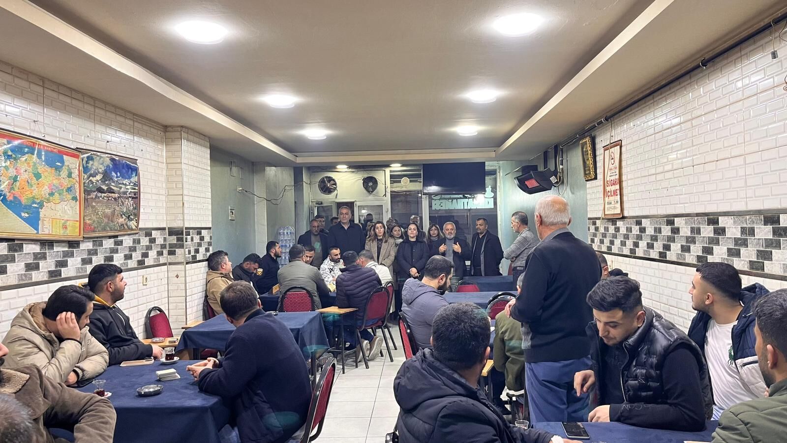 Bismil’de Kıraathanelerde Kadına Yönelik Şiddete Karşı Dayanışma Çağrısı (3)