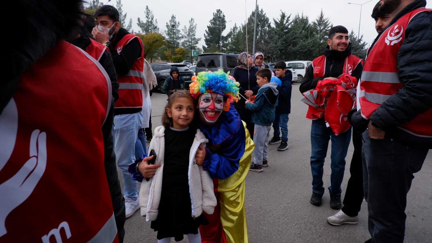 Dicle Üniversitesi’nde Hasta Çocuklara Moral Etkinliği (2)