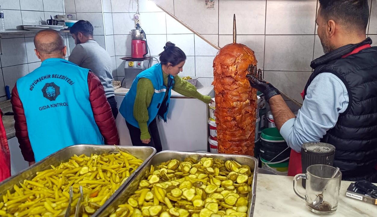 Diyarbakır’da Halk Sağlığını Tehdit Eden Tablo Son Anda Durduruldu (1)