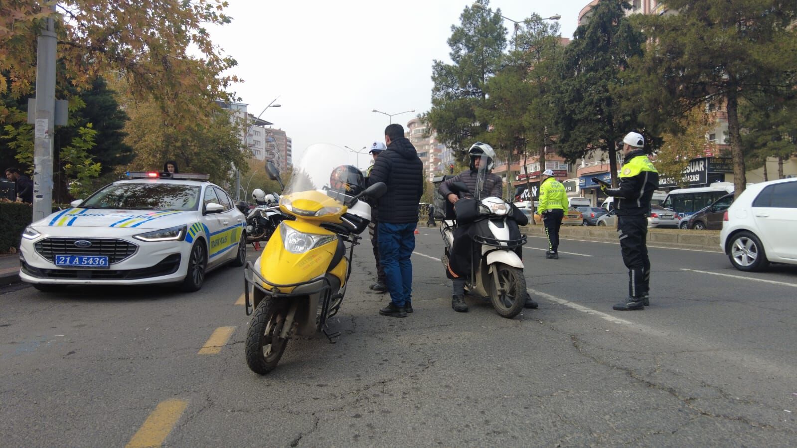 Diyarbakır’da Şahin Trafik Polisleri Denetimleri Artırdı (5)