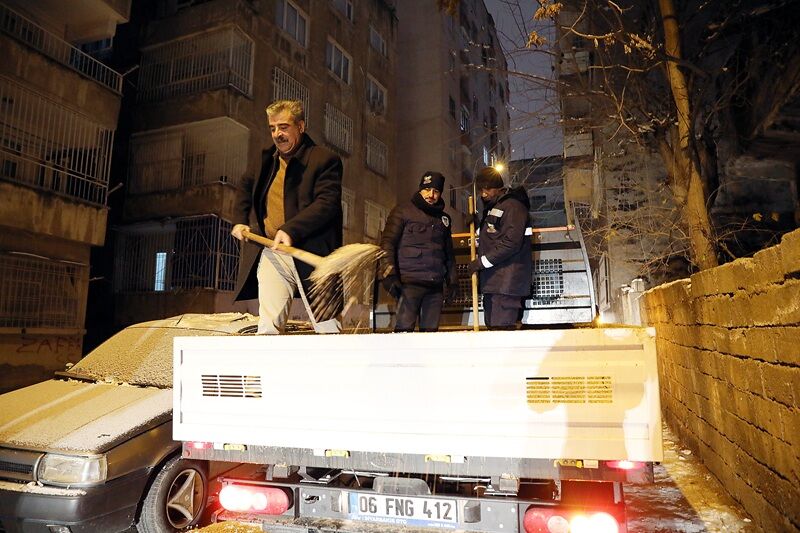 Memet Ergün Kar Temizleme