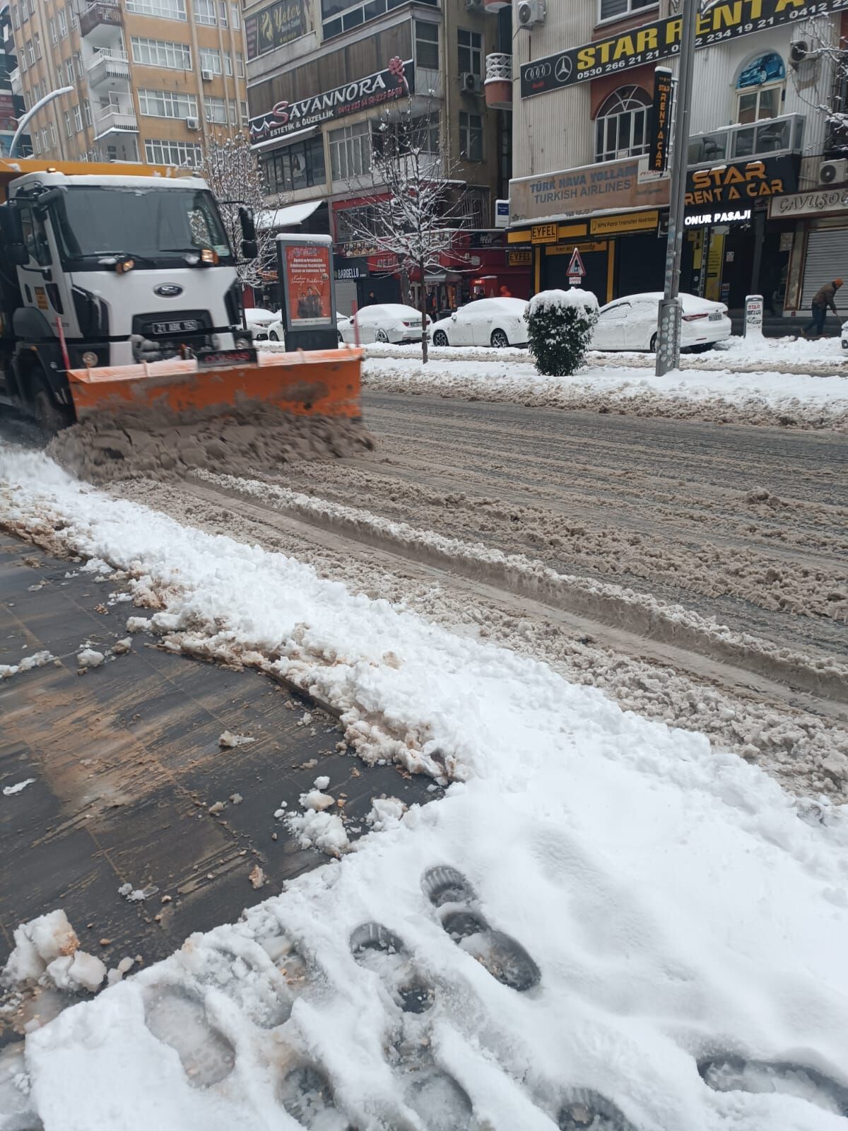 Belediye Ekipleri Erken Hareket Etti (1)