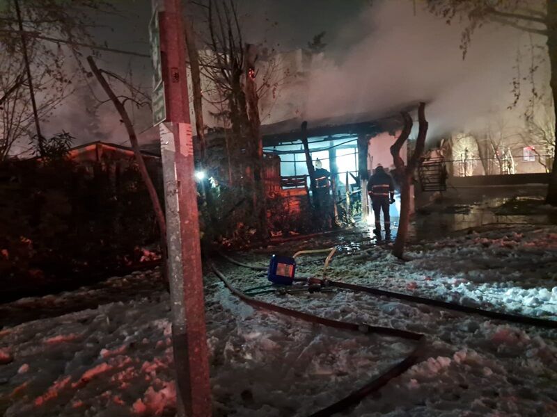 Yangın Çay Bahçesi