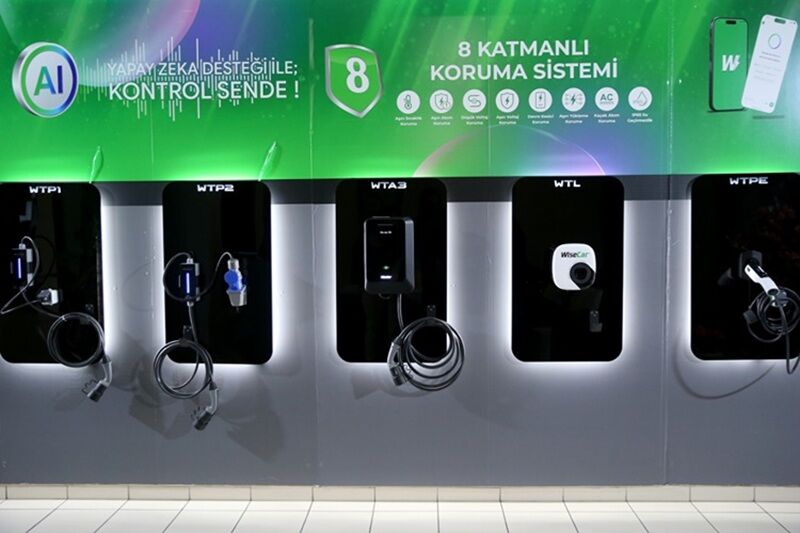 Yapay Zeka Şarj Aleti Üretti