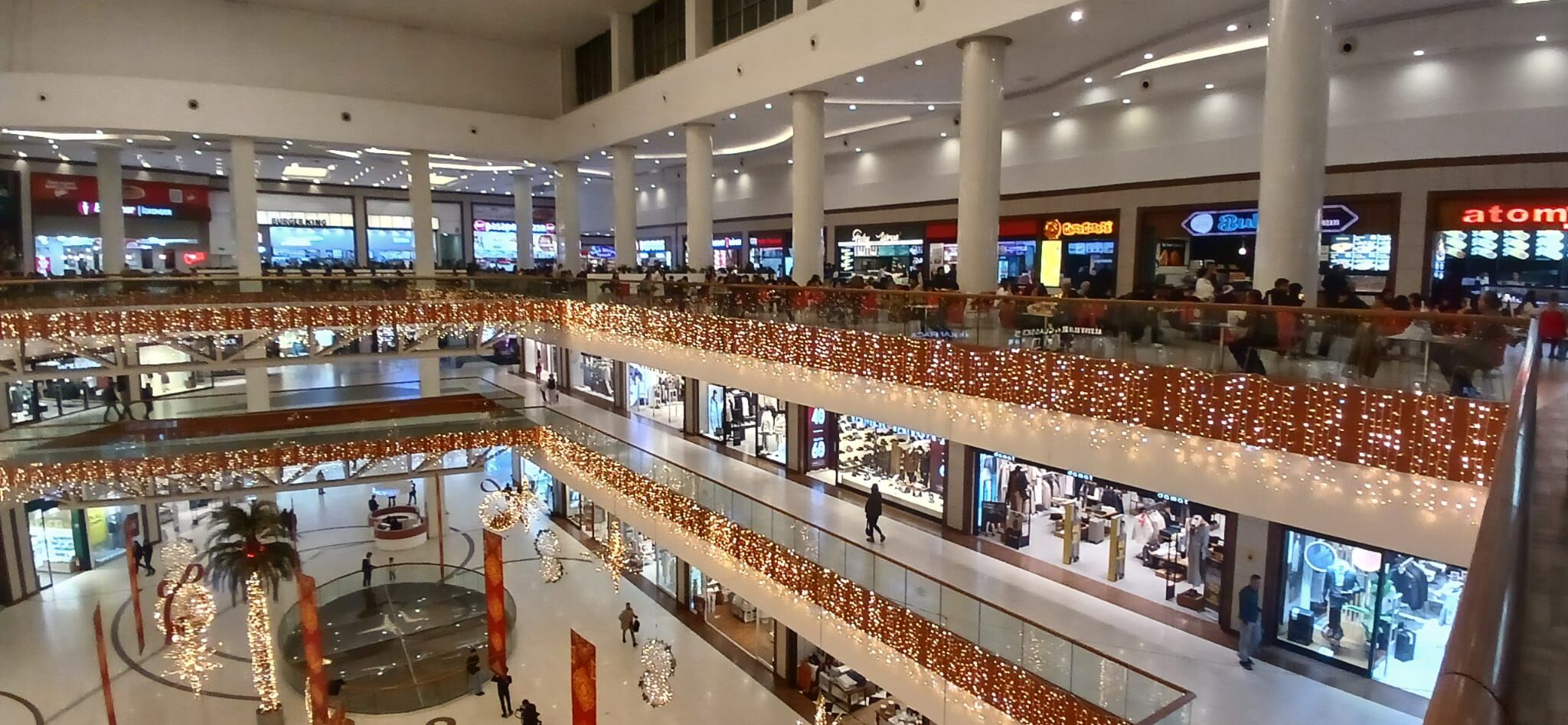 Avmler Isiklarla Suslendi (3)