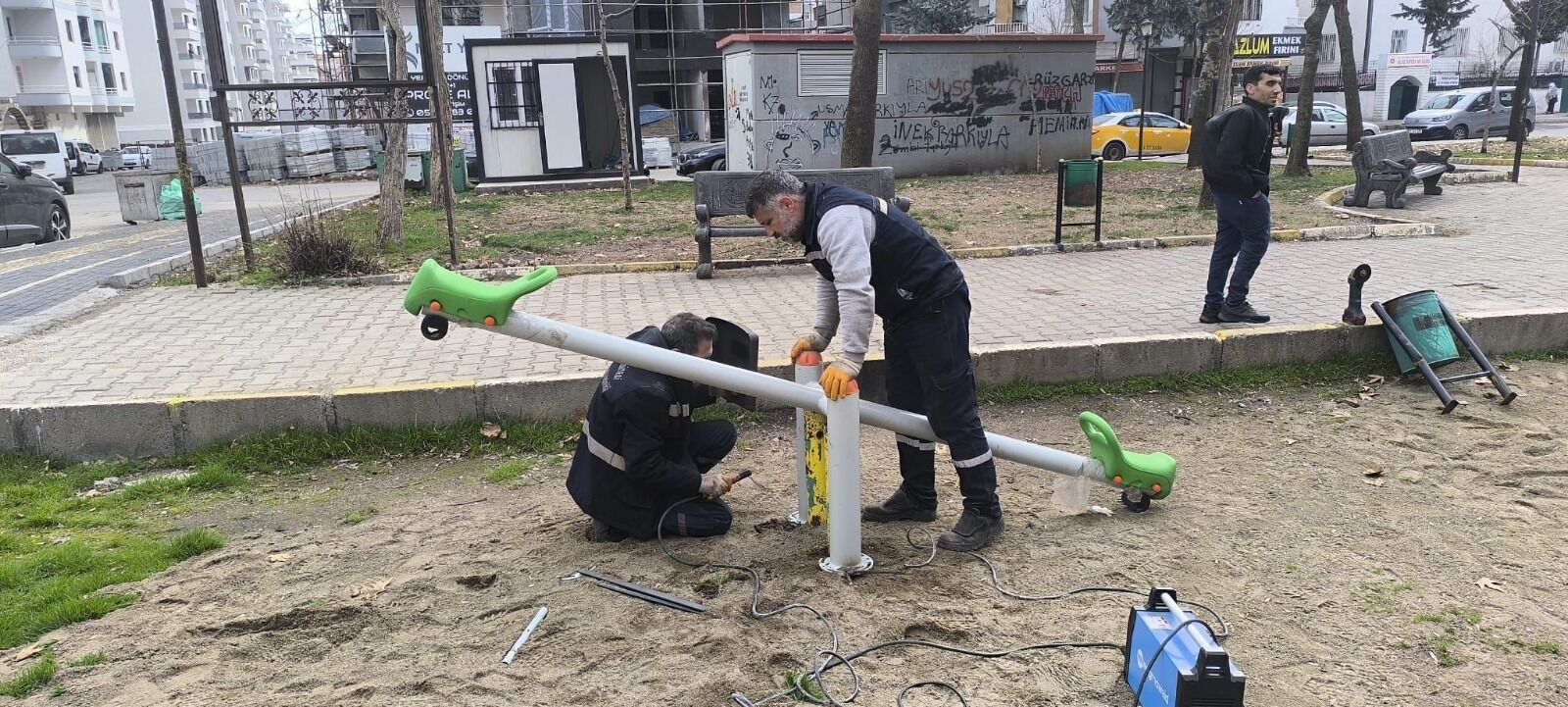 Parklar Onarıldı (1)
