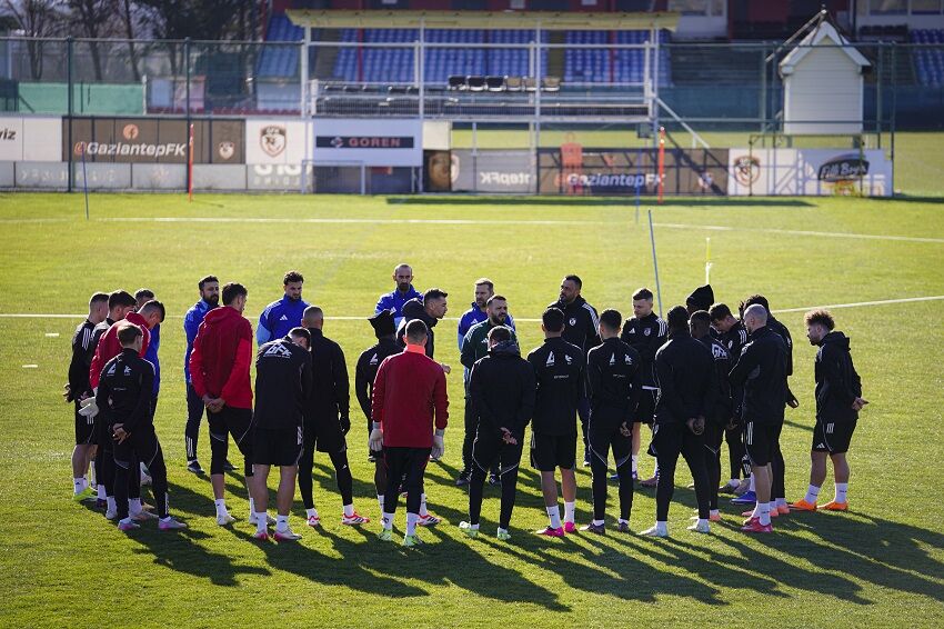 Gaziantep FK, Süper Lig'de yarın Fenerbahçe'yi konuk edecek