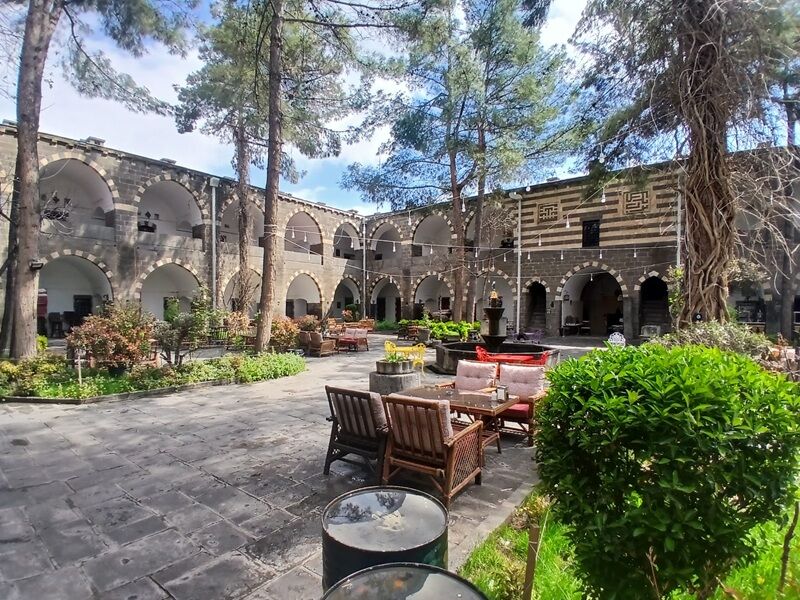 Deli̇ler Hani
