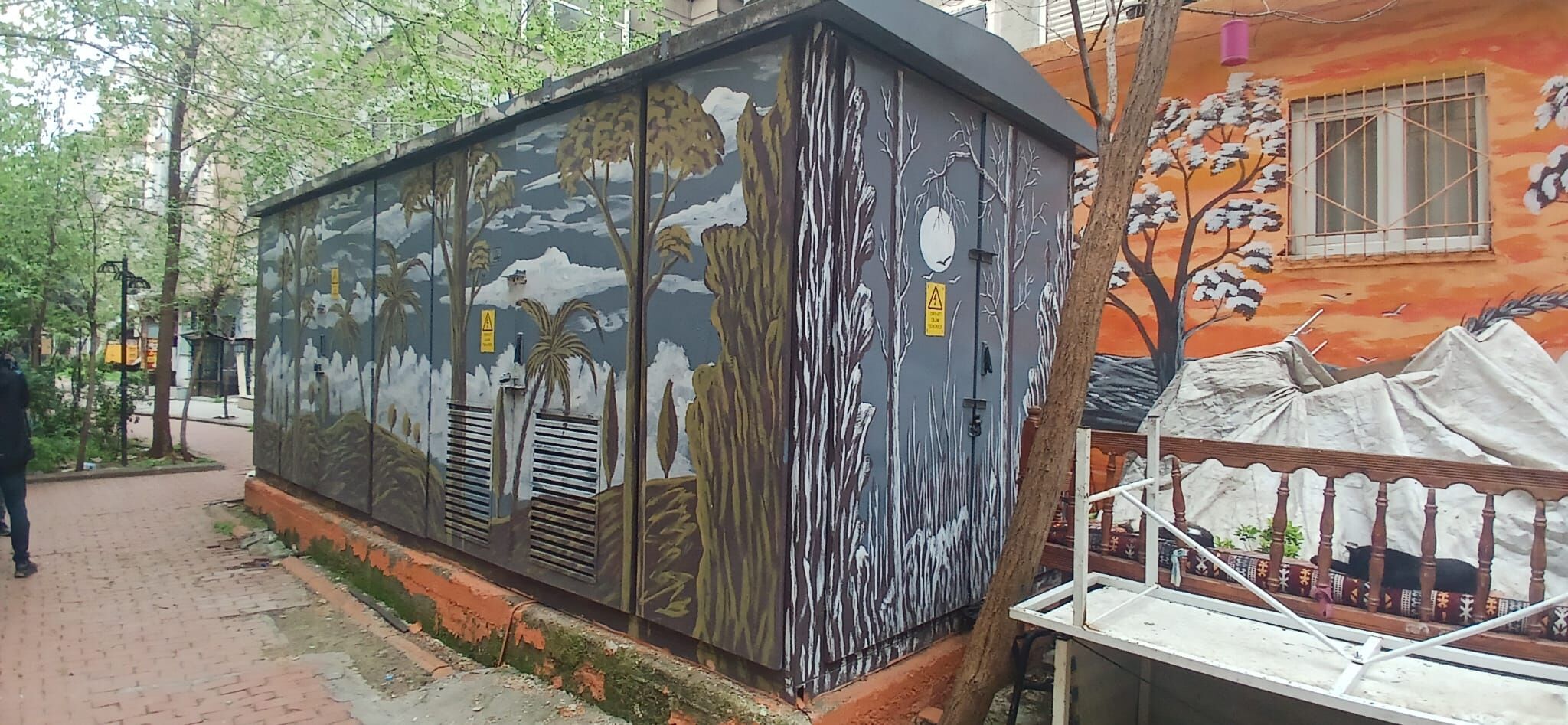Ofisin Ara Sokaklari (3)