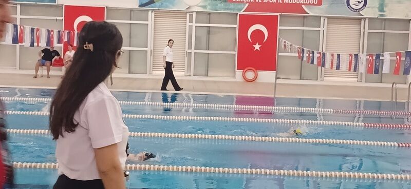 Yüzme 23 Nisan