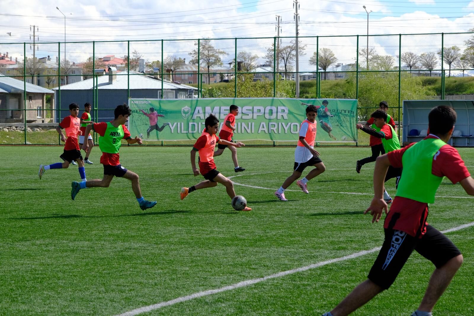 Van’da Amedspor Akademi Seçmelerine yoğun ilgi