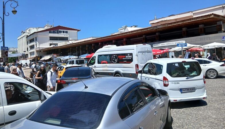 Arefe Günü Trafik