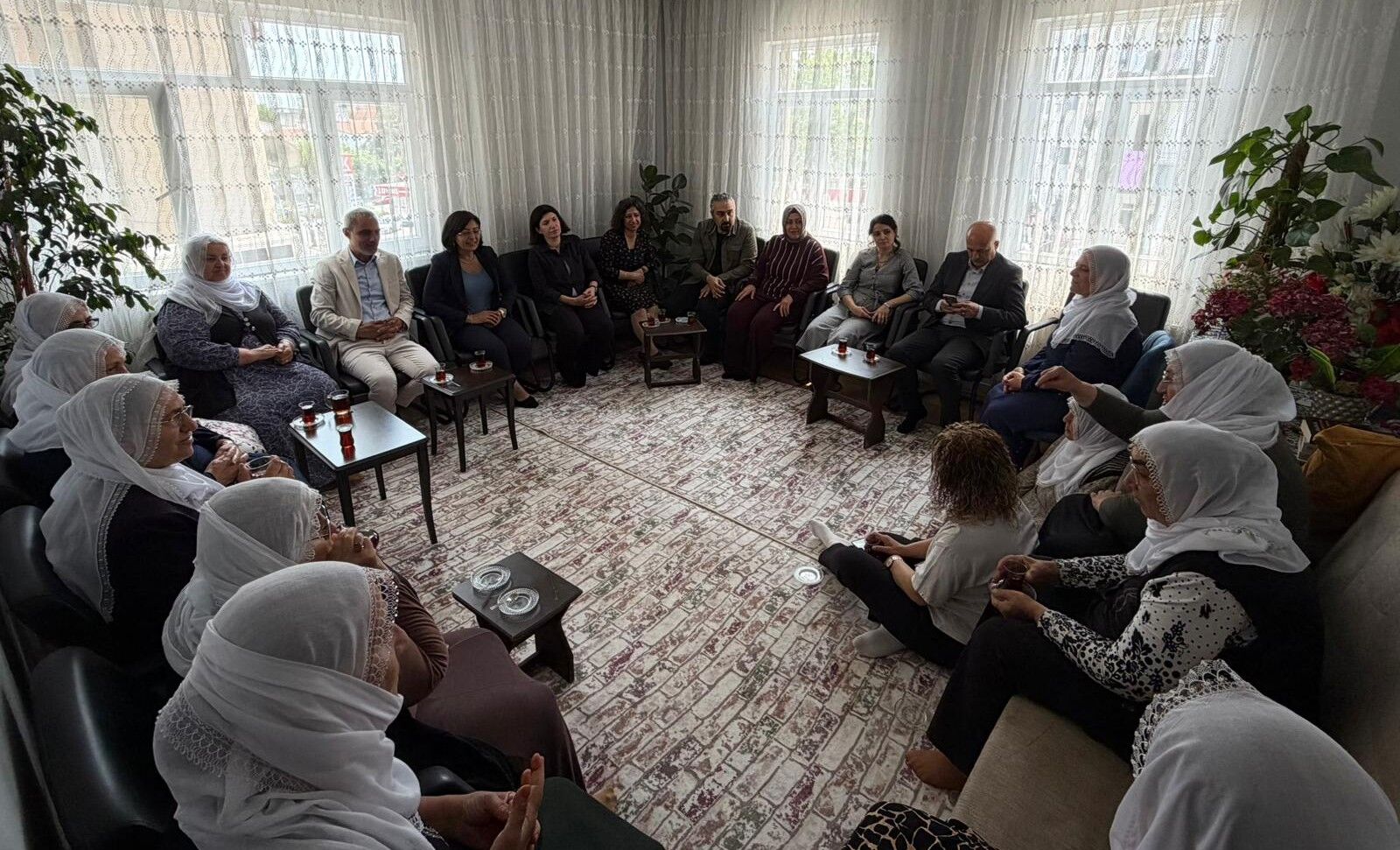 Baris Annelerine Anneler Günü (1)