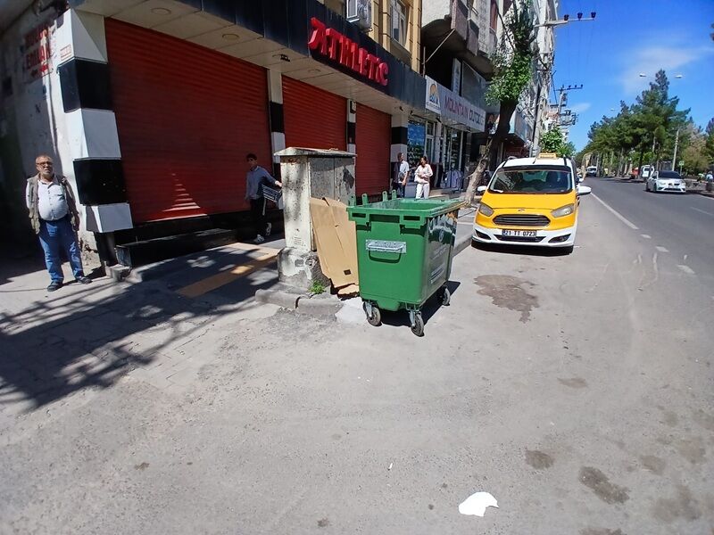 Çöp Bidonları