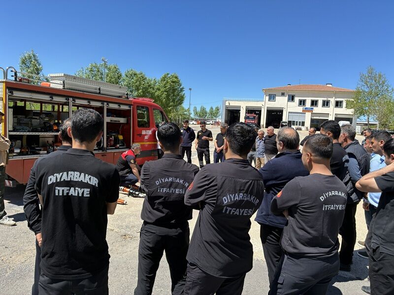 Diyarbakır İtfaiyesi müdahale kapasitesini eğitimlerle güçlendiriyor