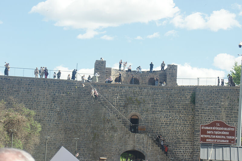 Surlar Tehlikeli (5)