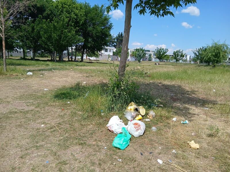 Suriçi Çöplüğe Döndü