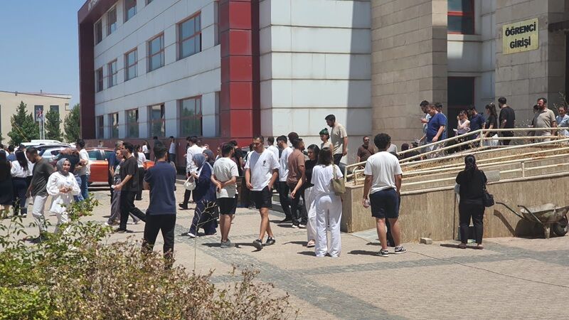 Diyarbakır’da AGS Sınavı Tamamlandı: 391 Bin 906 Aday Ter Döktü