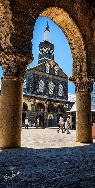 Sütüunlar Ulucamii