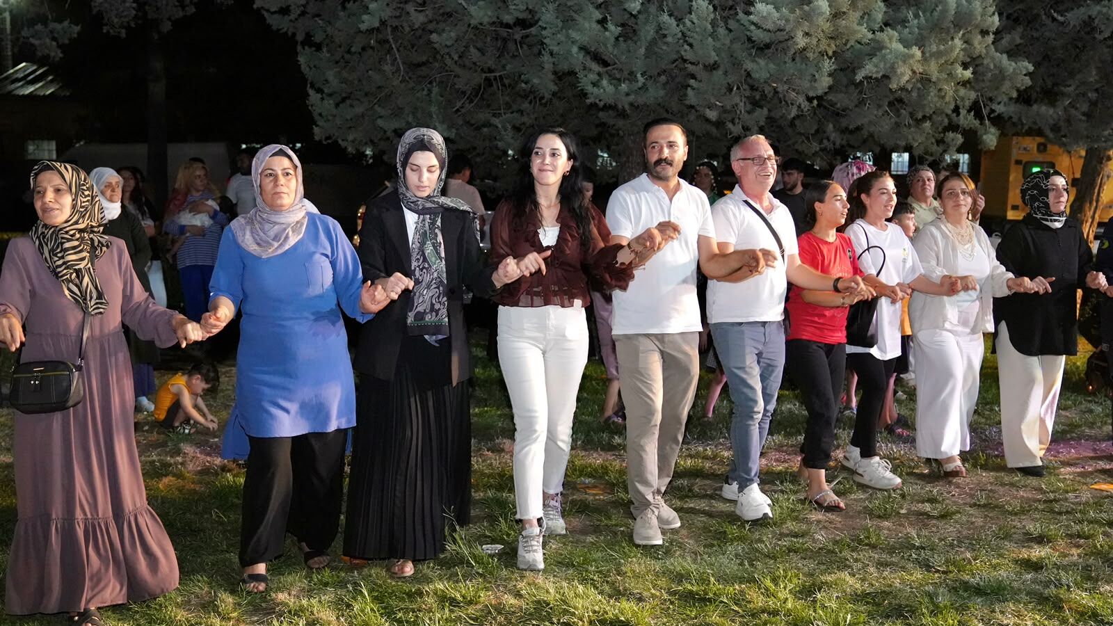 Dil Bayrami Baglar (1)