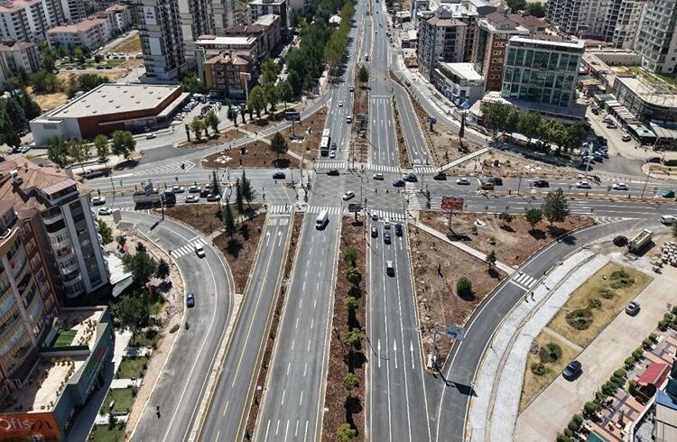 Diyarbakır’da Sürücülere Kritik Uyarı! Bu Yol 2 Gün Trafiğe Kapanıyor