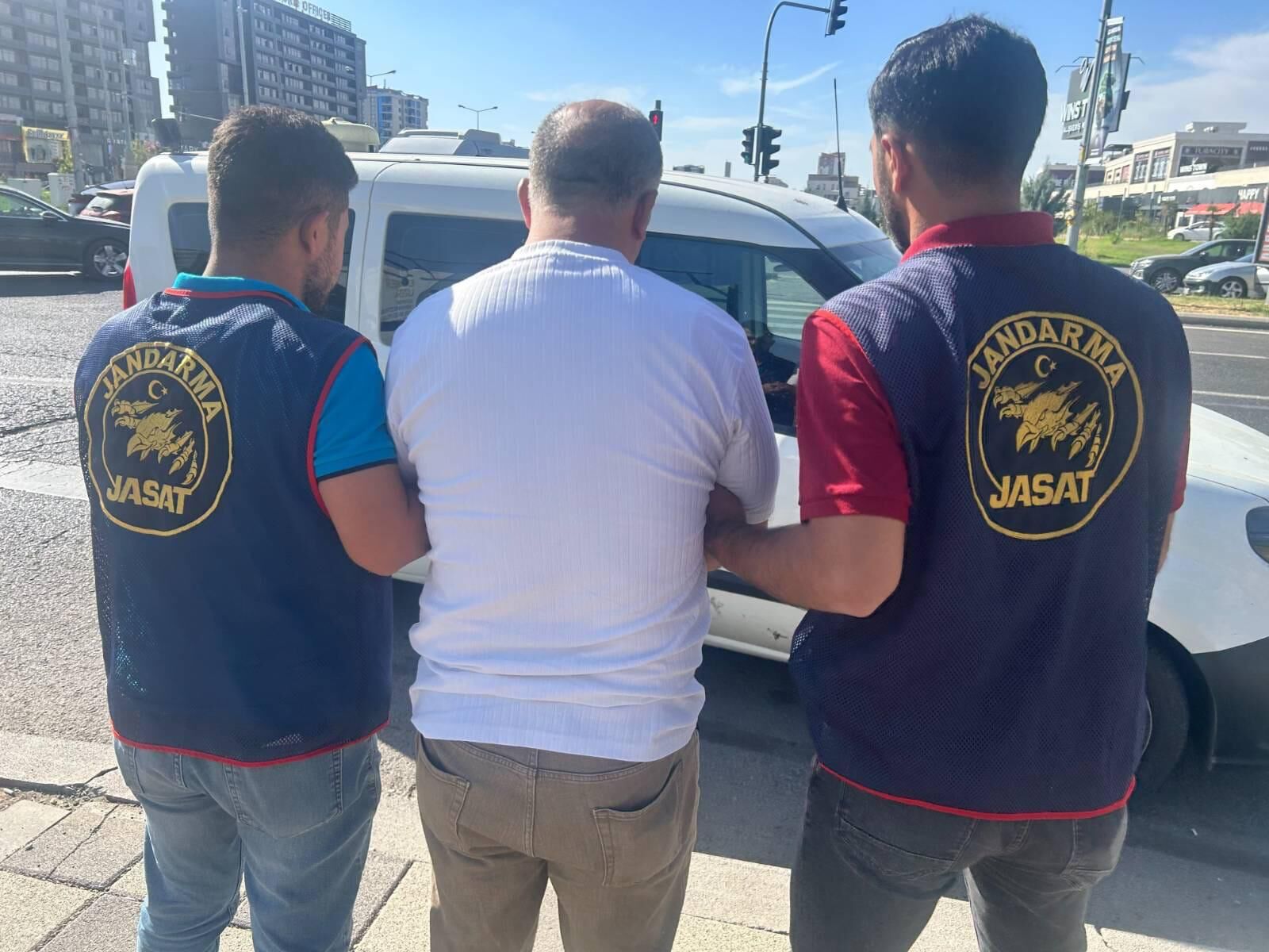Diyarbakır’da aranan 86 şüpheli jandarma ekiplerince yakalandı