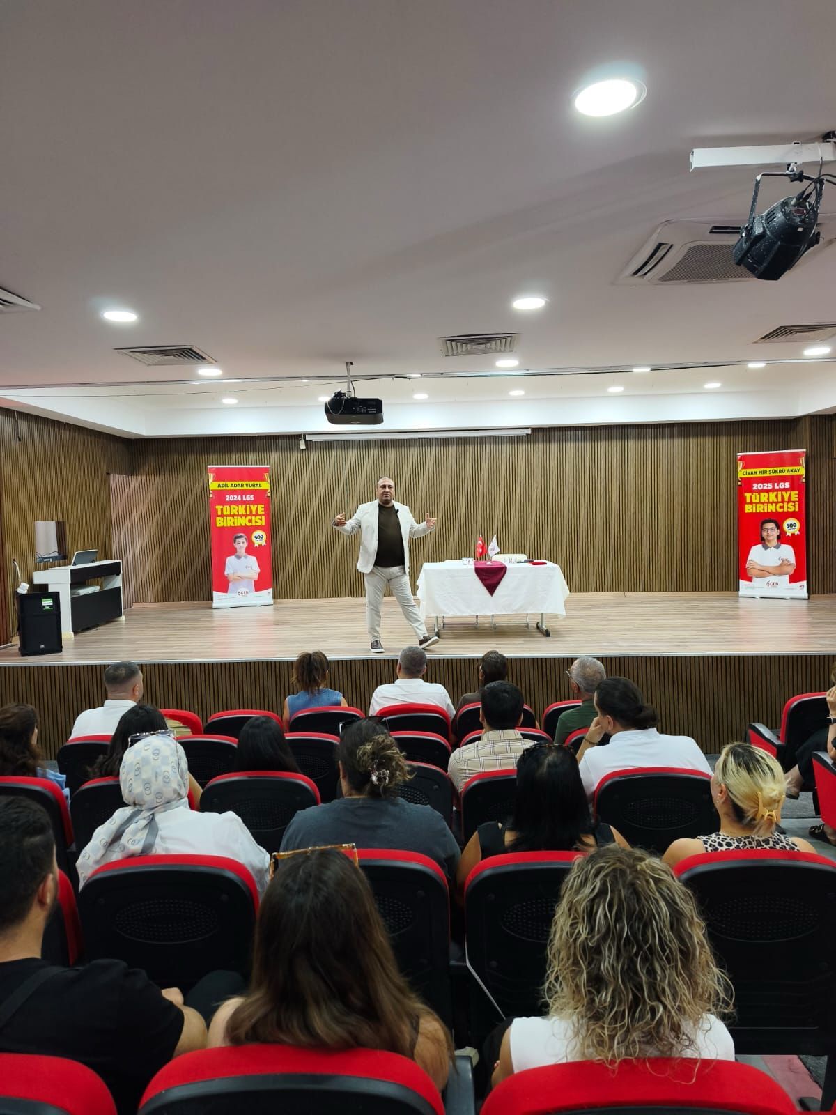 Dicle Egitim Ogretmenler (3)