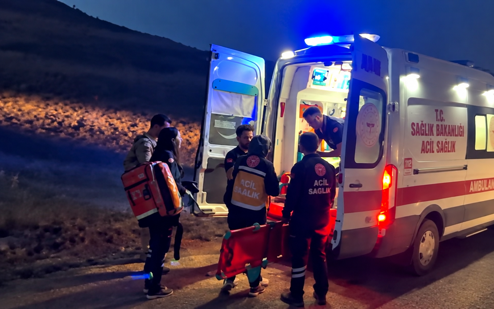 Van'da Kafa Travması Geçiren Yaralı İçin Hava Destekli Kurtarma