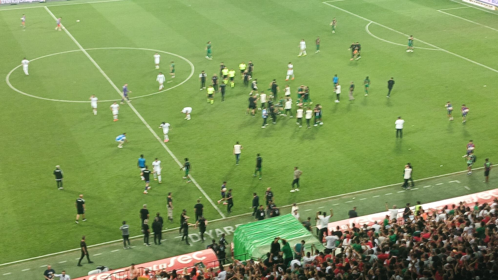 Amedspor liderliği Beşiktaş galibiyetiyle kaptı!