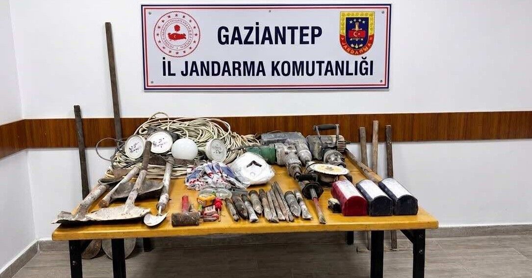 Ormanlık alanda kaçak kazı operasyonu: 4 gözaltı