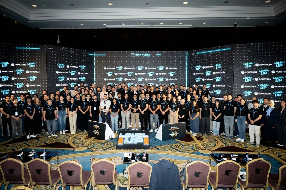 ROKETSAN Yapay Zeka Hackathonu başladı: 72 genç 48 saat boyunca yarışacak